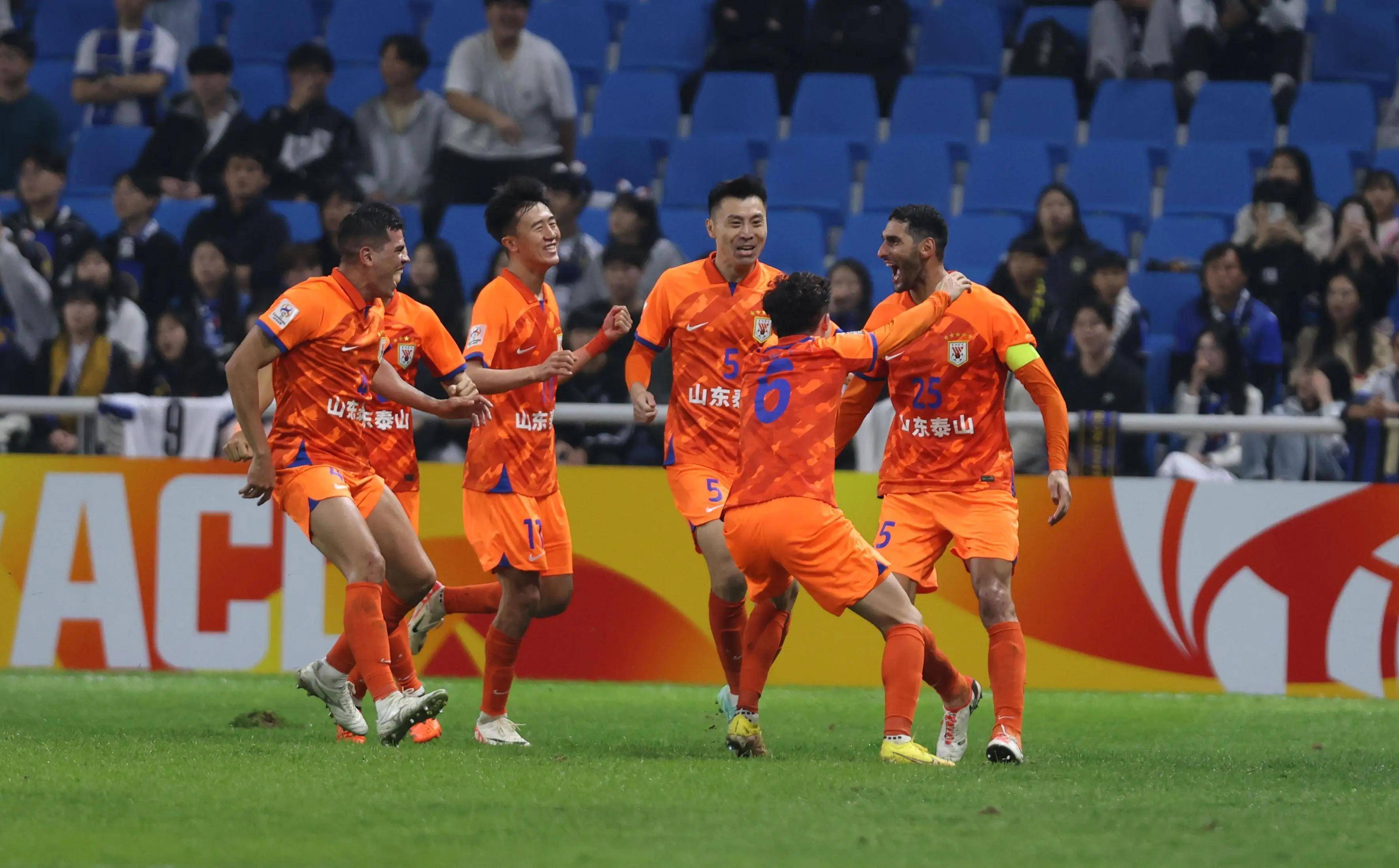 冲刺阶段中超焦点战；山东泰山调整名单；震撼外界；控场能力受关注的简单介绍