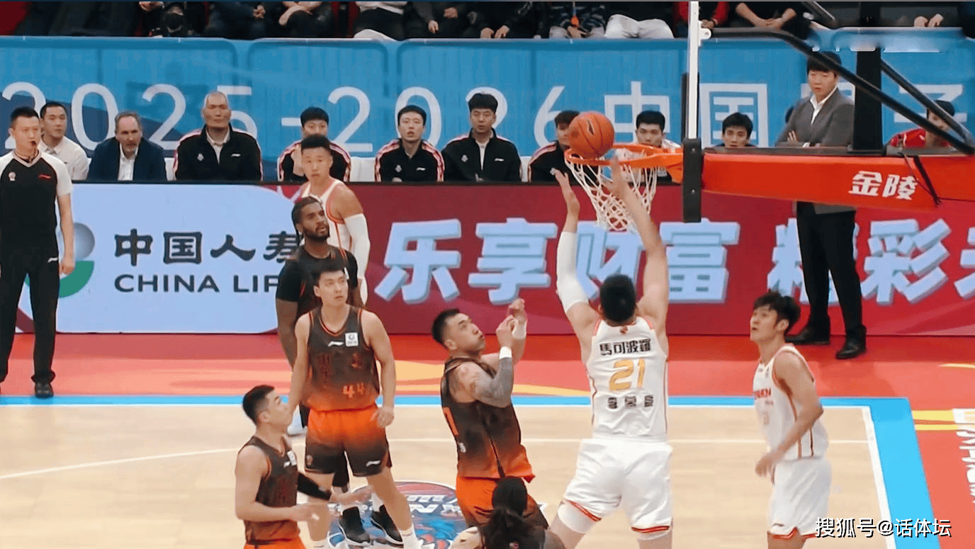 jiuyou官网入口关于山东男篮迎NBA季后赛关键赛；转会期绝杀压哨；底气十足；年轻球员得到机会的信息